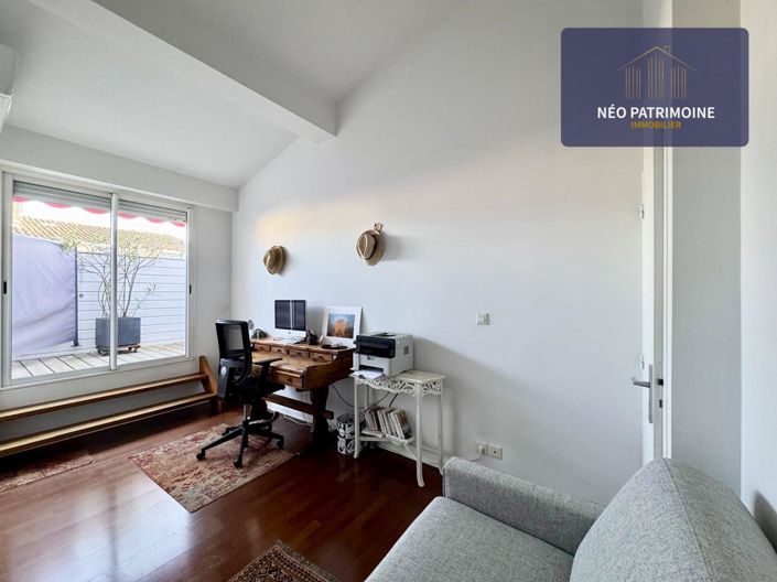 Image No.12-2 Bed Apartment for sale