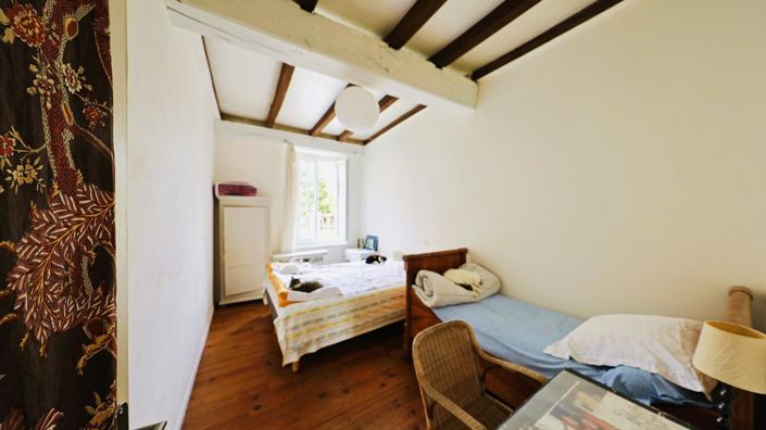 Image No.12-4 Bed House for sale