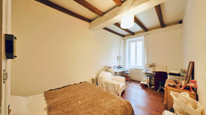 Image No.13-4 Bed House for sale