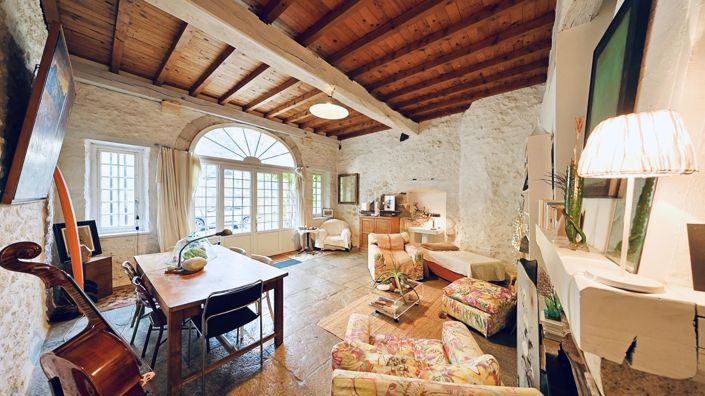 Image No.2-4 Bed House for sale