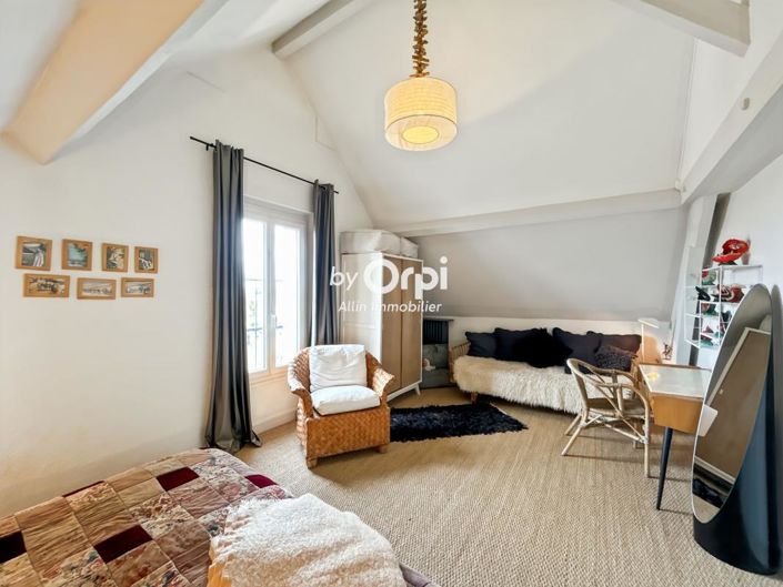 Image No.22-Maison de 6 chambres à vendre à Montluçon