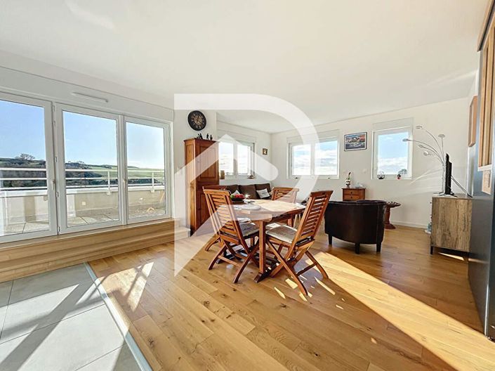 Image No.1-3 Bed Apartment for sale