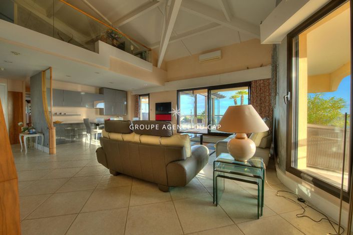 Image No.5-Appartement de 2 chambres à vendre à Fréjus