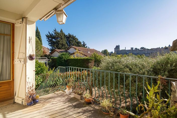 Image No.1-5 Bed House for sale