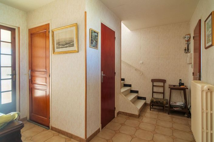 Image No.12-5 Bed House for sale