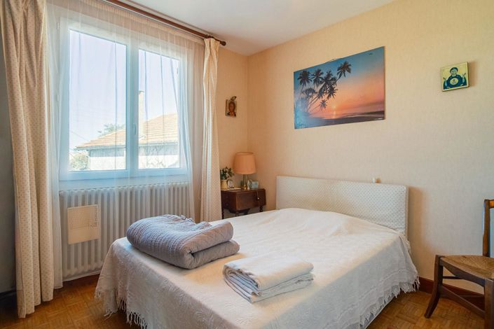 Image No.15-5 Bed House for sale