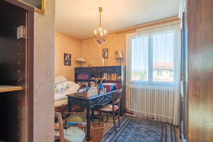 Image No.16-5 Bed House for sale