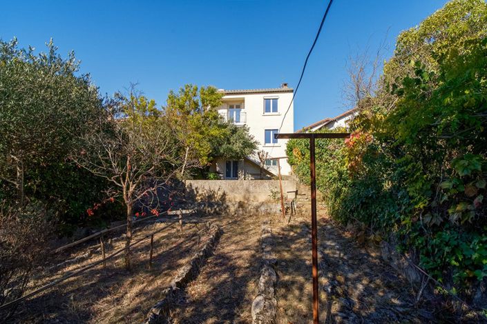 Image No.3-5 Bed House for sale