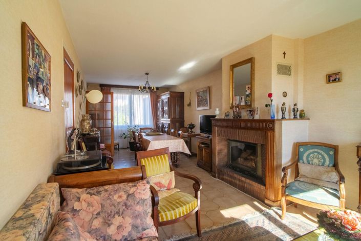 Image No.6-5 Bed House for sale