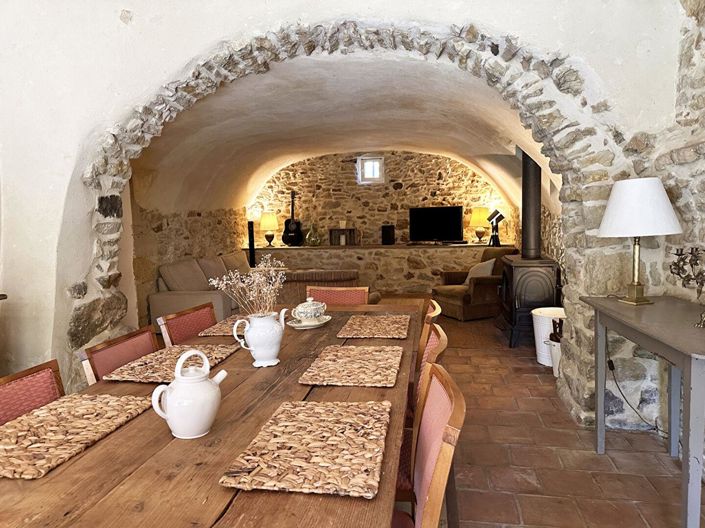 Image No.2-Maison de 5 chambres à vendre à Uzès