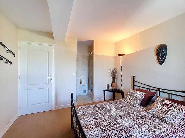 Image No.14-3 Bed House for sale