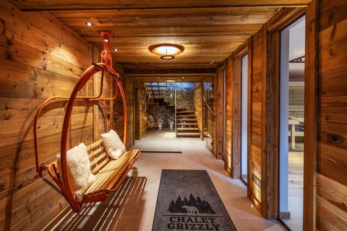 Image No.8-5 Bed House for sale