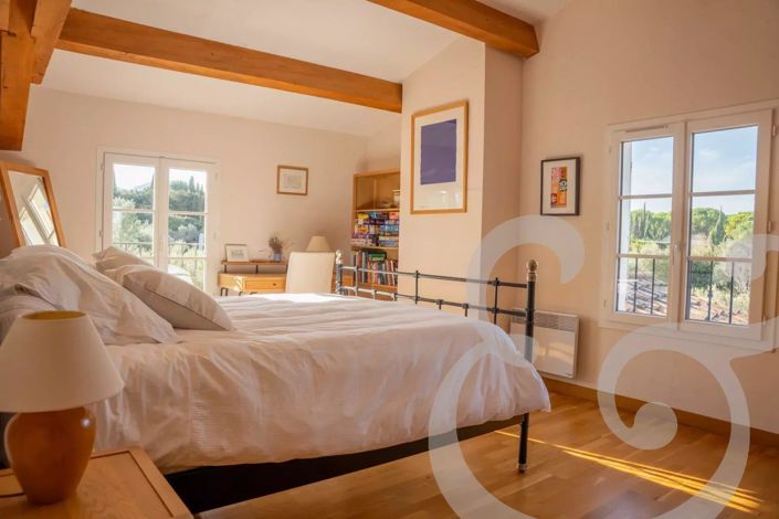 Image No.21-5 Bed House for sale