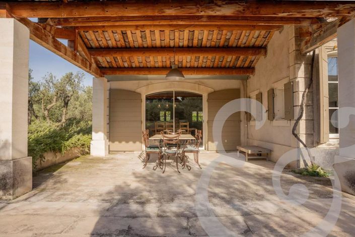 Image No.7-5 Bed House for sale