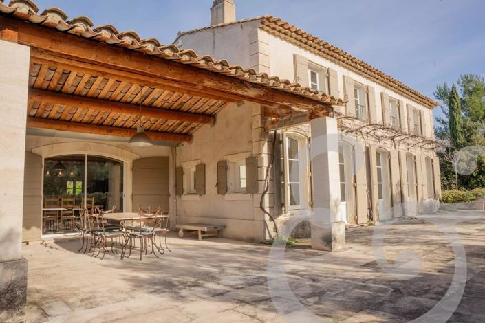 Image No.9-5 Bed House for sale