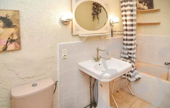 Image No.15-3 Bed House for sale