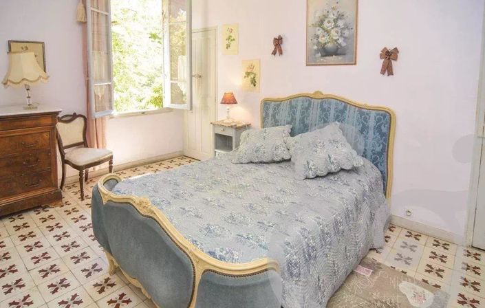 Image No.17-3 Bed House for sale