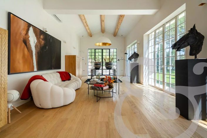 Image No.14-4 Bed House for sale