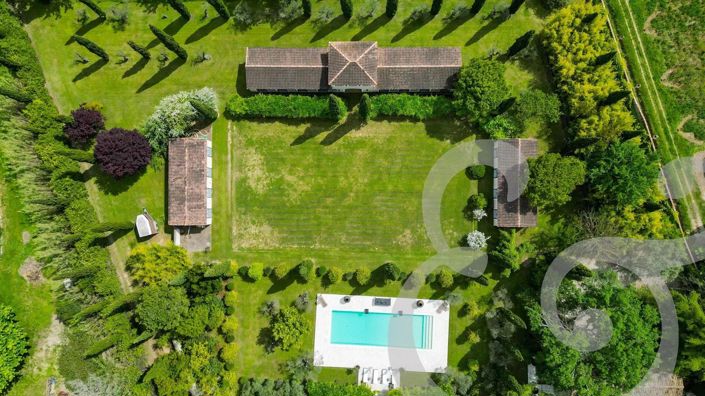 Image No.2-4 Bed House for sale