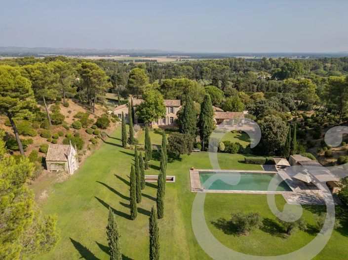 Image No.2-Maison de 8 chambres à vendre à Saint-Étienne-du-Grès