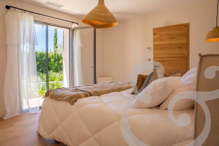 Image No.11-4 Bed House for sale