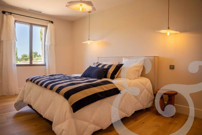 Image No.9-4 Bed House for sale