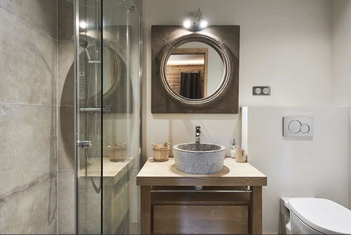 Image No.20-6 Bed House for sale