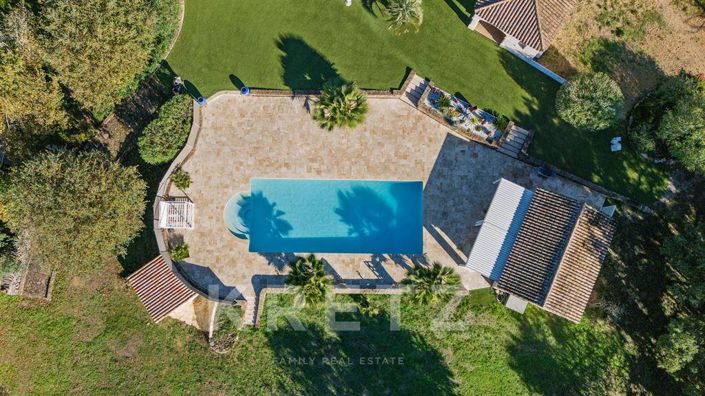 Image No.17-6 Bed House for sale