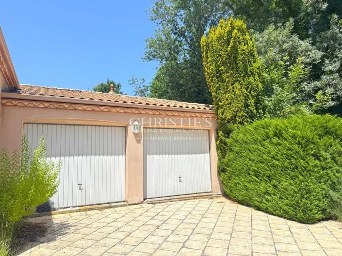 Image No.21-5 Bed House for sale