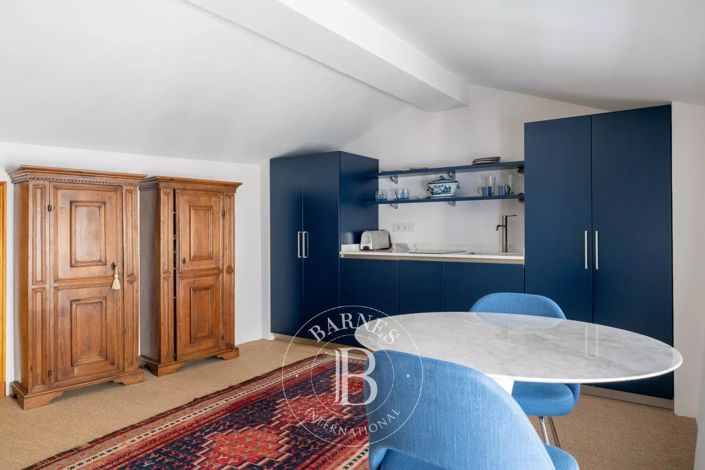 Image No.29-6 Bed House for sale