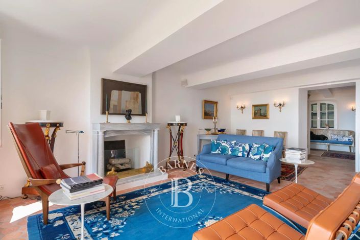 Image No.32-6 Bed House for sale