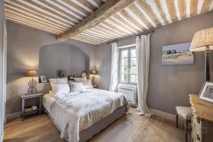 Image No.10-5 Bed House for sale