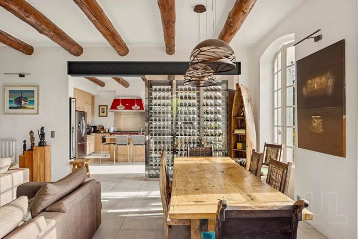 Image No.6-7 Bed House for sale