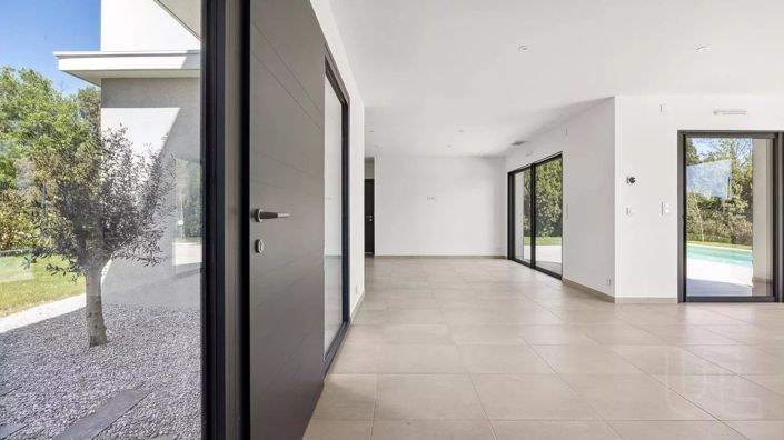 Image No.4-4 Bed House for sale