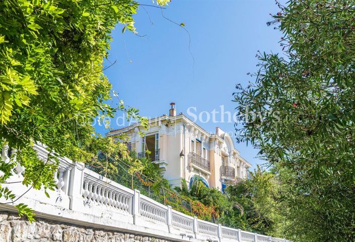 Image No.20-5 Bed Property for sale