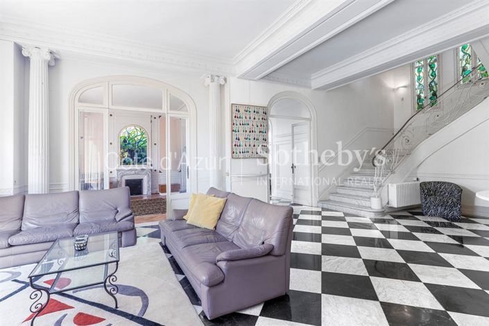 Image No.3-5 Bed Property for sale