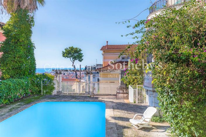 Image No.8-5 Bed Property for sale