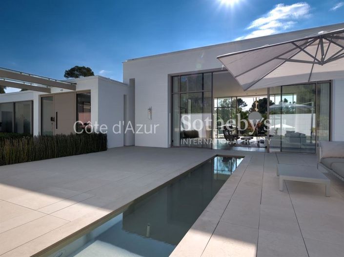 Image No.9-9 Bed House for sale