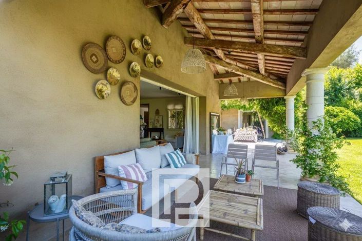 Image No.10-5 Bed House for sale