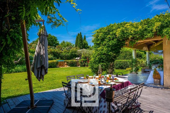 Image No.12-5 Bed House for sale