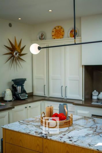 Image No.8-5 Bed House for sale