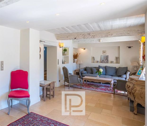 Image No.19-7 Bed House for sale