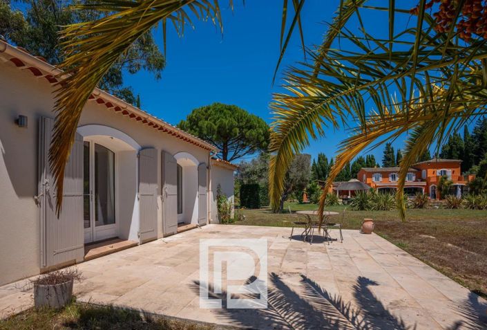 Image No.16-8 Bed House for sale