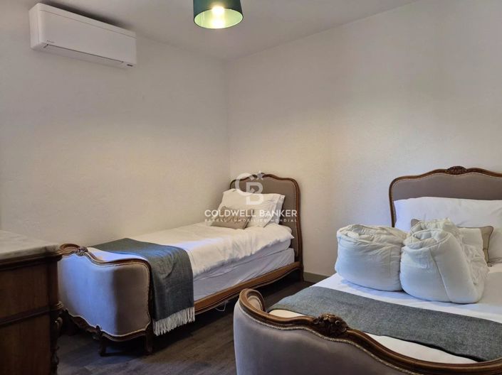 Image No.12-3 Bed House for sale