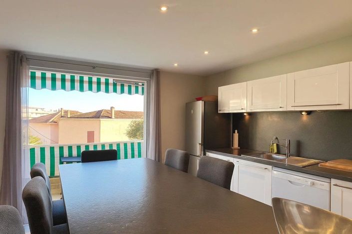 Image No.5-Appartement de 2 chambres à vendre à Cannes