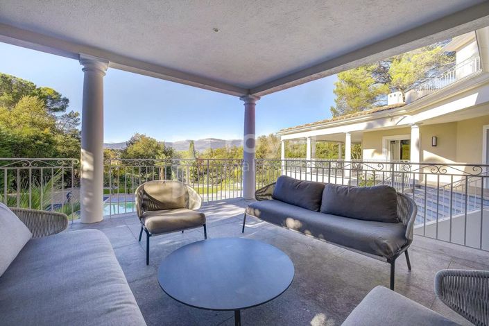 Image No.26-5 Bed House for sale