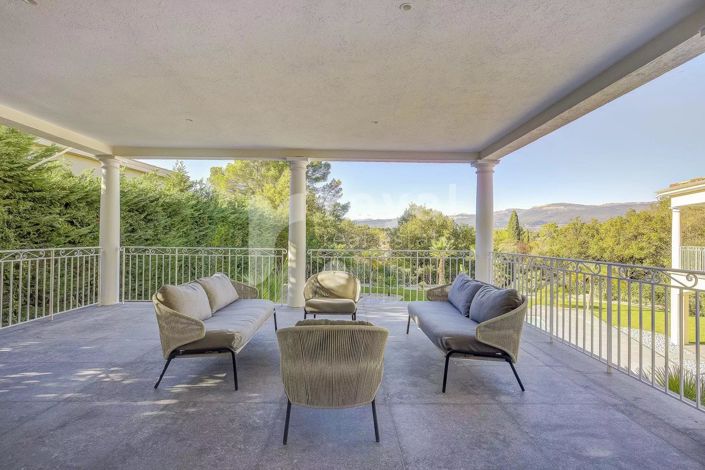 Image No.28-5 Bed House for sale