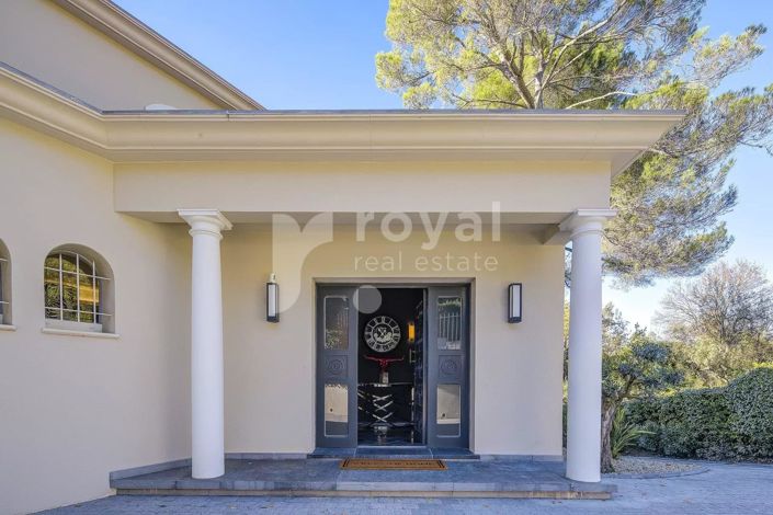 Image No.30-5 Bed House for sale