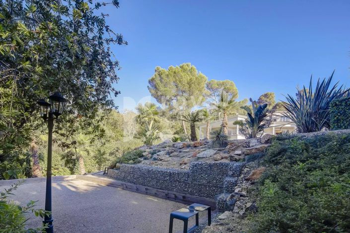 Image No.5-5 Bed House for sale