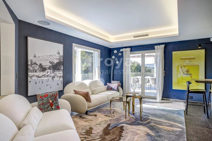 Image No.9-5 Bed House for sale